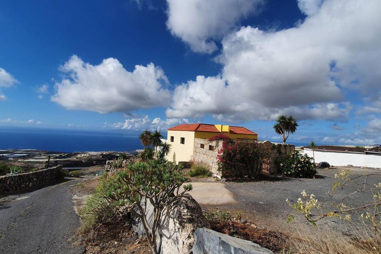 הוילה Guía de Isora Sunny Island Retreat In Tejina De Isora מראה חיצוני תמונה
