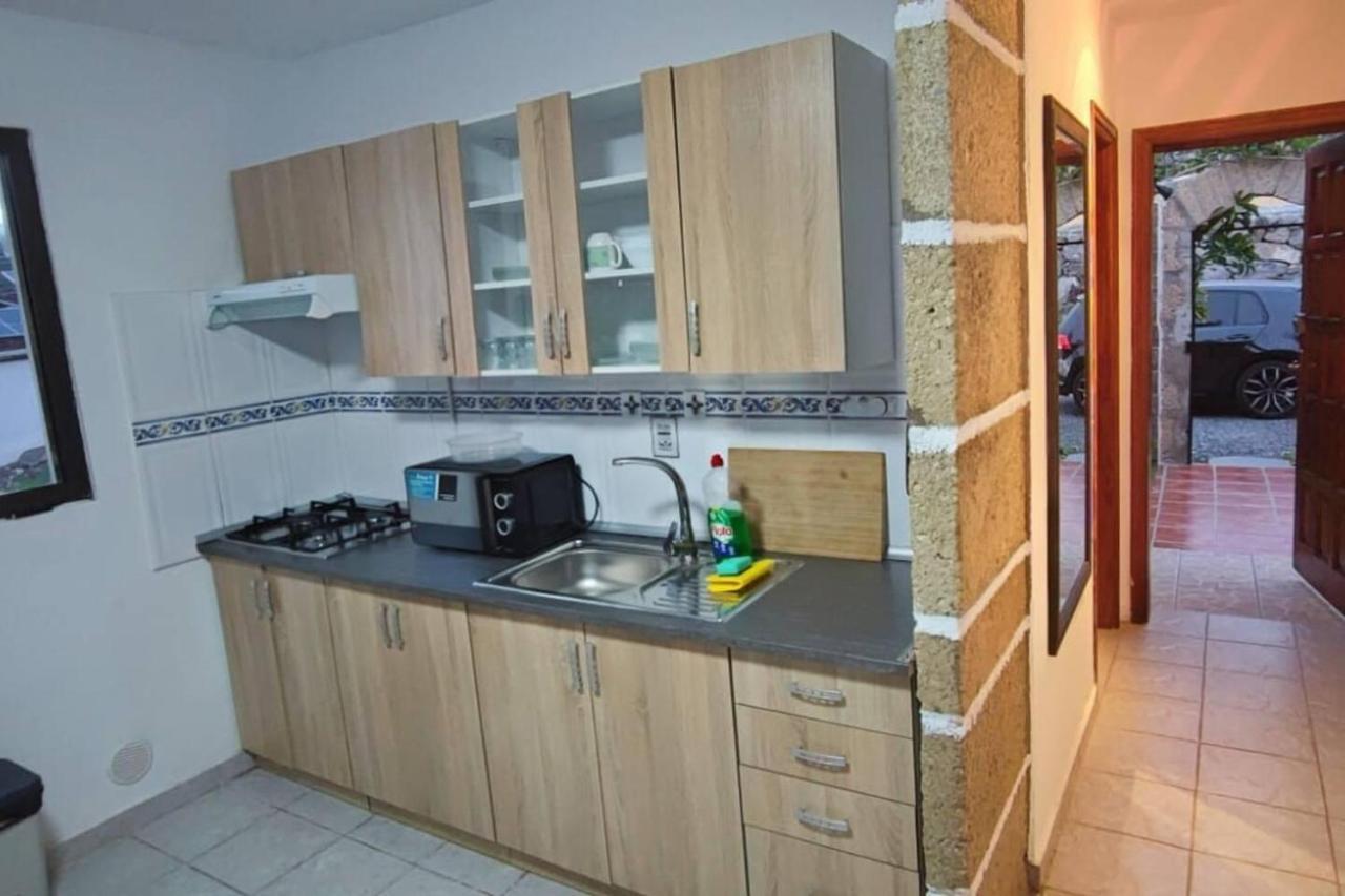 הוילה Guía de Isora Sunny Island Retreat In Tejina De Isora מראה חיצוני תמונה
