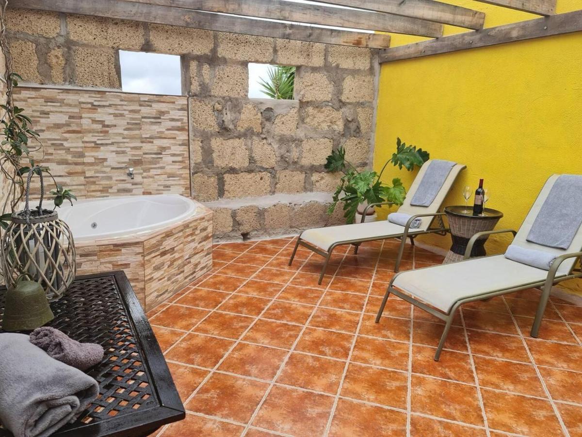 הוילה Guía de Isora Sunny Island Retreat In Tejina De Isora מראה חיצוני תמונה